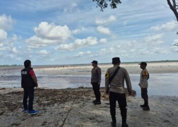 Patroli Pantai Ogis, Polisi Tingkatkan Kewaspadaan Pengunjung Jelang Nataru