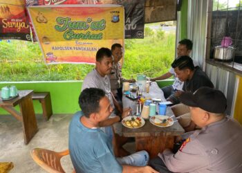 Polsek Pangkalan Lesung Himbau Warga Jaga Kamtibmas dalam Kegiatan Jum’at Curhat
