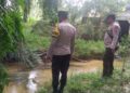 Polsek Pangkalan Kuras Patroli Bantaran Sungai, Antisipasi Banjir di Pelalawan