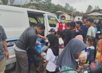 Kolaborasi SPPG Blang Panas Bersama PMI Bener Meriah Periksa Kesehatan Dan Berikan Makanan Bergizi 