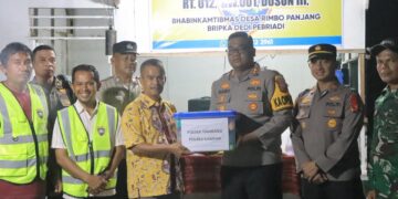 Kapolres Kampar Turun Langsung Sambangi Satkamling: Keamanan Tanggung Jawab Bersama!