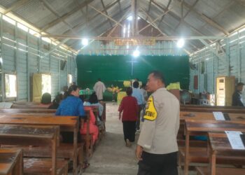 Polsek Langgam Gelar Ibadah Minggu Kasih, Personel dan Jemaat Bersinergi Jaga Kamtibmas