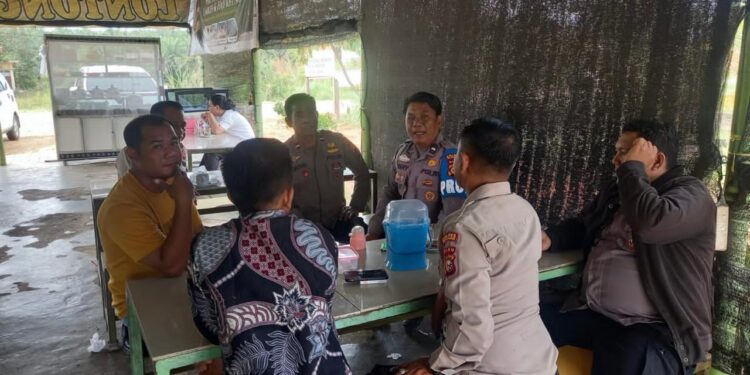 Polsek Ukui Intensifkan Patroli dan Edukasi Warga, Jaga Kamtibmas Tetap Kondusif di wilayah hukumnya