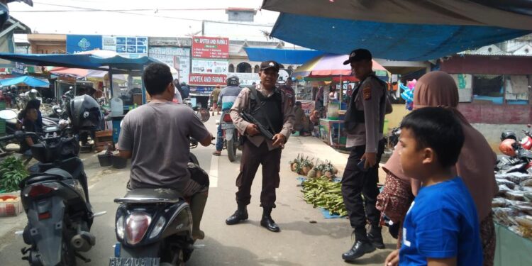 Polsek Ukui Patroli Pasar, Jaga Keamanan Aktivitas Warga