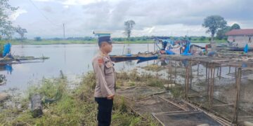 Polsek Pangkalan Kuras Pantau Bantaran Sungai, Debit Air Masih Normal