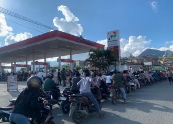 BBM Aceh Tengah Diserbu, Antrean Capai 3 Km, Operasional RSUD Terancam Lumpuh