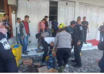 Kelompok Masyarakat Tak Dikenal Mulai Jarah AlfaMart Jalan Yos Sudarso Takengon