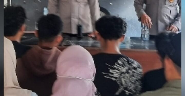 Polsek Tamalate Pulangkan Delapan Remaja Yang Di Amankan Saat Hendak Tawuran: Simak Penjelasannya.