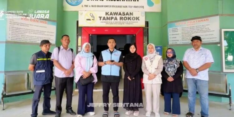 Pasca Bencana, Wali Kota Langsa Bagikan BLT dan Pangan ke Masyarakat