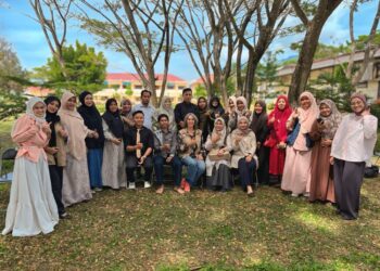 Let’s Talk English, Pusat Bahasa UGP Gelar “Ngobrol Bareng Bule” Bersama O2 Course