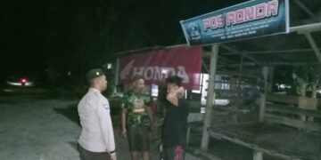 Cek Pos Kamling di Desa Segati, Polisi Jaga Keamanan Warga