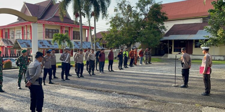 Polsek Pangkalan Kuras Gelar Apel Gabungan Pengamanan Gereja dan Malam Tahun Baru