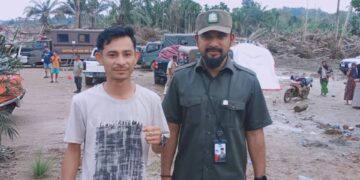 Warga Dusun Rantau Panjang Bahagia Kedatangan Bupati Al-farlaky dan Dapat Bantuan