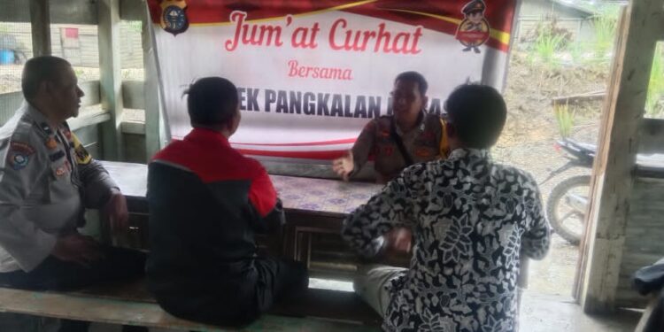 Polsek Pangkalan Kuras Gelar “Jum’at Curhat” Antisipasi Kenaikan Debit Air Sei Napuh
