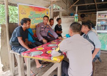 Polsek Pangkalan Lesung Berikan Himbauan Kamtibmas dalam Kegiatan Jum’at Curhat