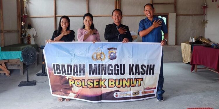 Polisi Gelar Minggu Kasih di Desa Merbau, Sampaikan Pesan Kamtibmas dan KUHP Baru