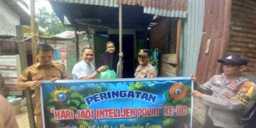 Polsek Pangkalan Lesung Salurkan Bansos Peringati HUT Intelijen Polri ke-80