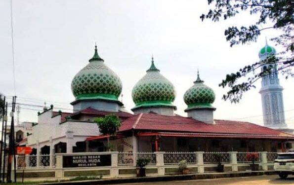 Jema’ah mesjid Nurul Huda Meulaboh Percayakan Donasi Kepada Yayasan Al Anshar Calang