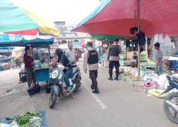Patroli Pasar Baru Ukui, Polisi Hadir Jaga Aktivitas Warga Tetap Aman