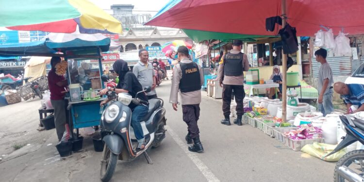 Patroli Pasar Baru Ukui, Polisi Hadir Jaga Aktivitas Warga Tetap Aman