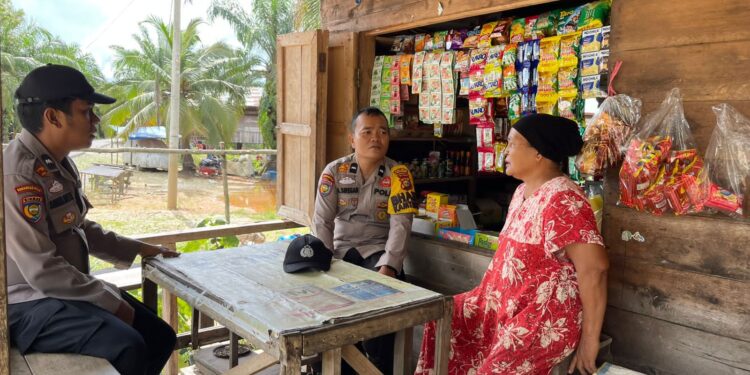 Antisipasi Banjir, Polsek Pangkalan Kuras Edukasi Warga Bantaran Sungai Kampar