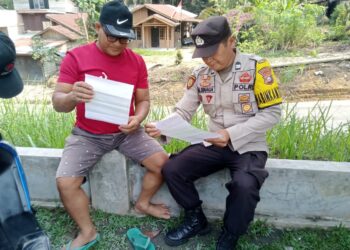 Patroli Karhutla Polsek Kerumutan, Polisi Sosialisasikan Larangan Membakar Lahan