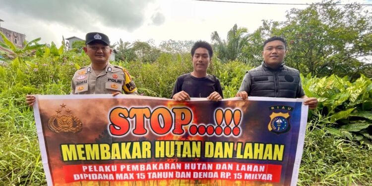 Polsek Teluk Meranti Sosialisasikan Maklumat Kapolda Riau dan Edukasi Pencegahan Karhutla