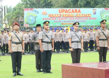 Kapolres Kuansing Pimpin Sertijab Kapolsek Cerenti dan Kapolsek Benai