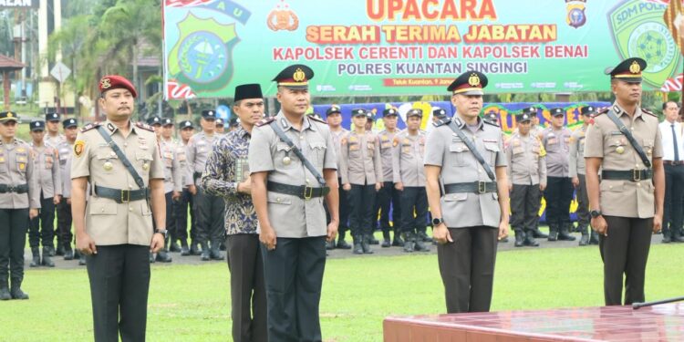 Kapolres Kuansing Pimpin Sertijab Kapolsek Cerenti dan Kapolsek Benai