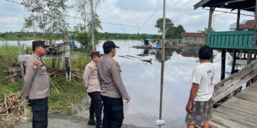 Antisipasi Banjir, Polsek Pangkalan Kuras Patroli Bantaran Sungai Kampar