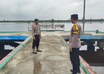 Debit Sungai Kampar di Teluk Meranti Masih Normal, Polsek Lakukan Patroli dan Edukasi Warga