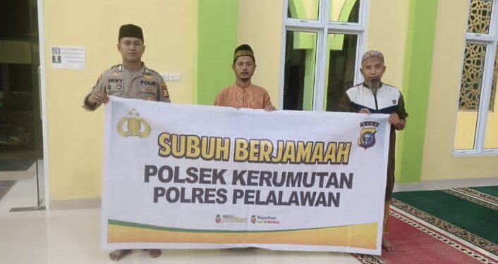 Polsek Kerumutan Laksanakan Subuh Keliling, Tingkatkan Kehadiran Polri di Tengah Masyarakat