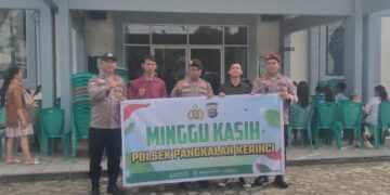 Polsek Pangkalan Kerinci Gelar Ibadah Minggu Kasih di Gereja Katolik HKY