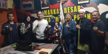 Lelia Handayani ST Terima SK Ketua Markas Daerah Aceh Dari Ketua Umum LMP Pusat 