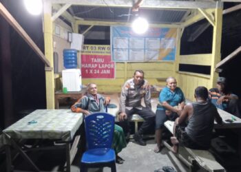 Polsek Kerumutan Cek Pos Kamling, Tingkatkan Kepercayaan Masyarakat terhadap Polri