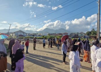 Warga Protes Bau Menyengat Sampah Payailang Dan Sudah Mencemari