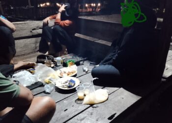 Cegah Pelanggaran Syariat, Personel WH Aceh Singkil Amankan Muda-mudi Konsumsi Tuak