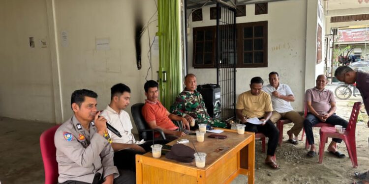 Bhabinkamtibmas Polsek Bunut Hadiri Musyawarah Desa Penetapan BLT Tahun 2026