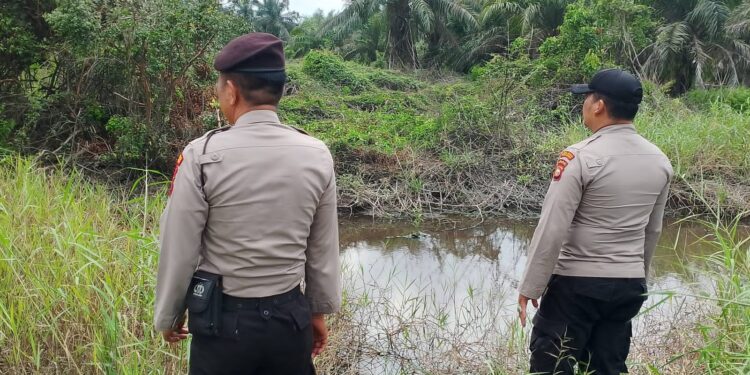Polsek Pangkalan Kerinci Gelar Patroli Karhutla dan Sosialisasi Larangan Membakar Lahan