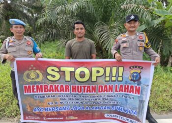 Cegah Karhutla, Polsek Teluk Meranti Sebarkan Maklumat Kapolda Riau