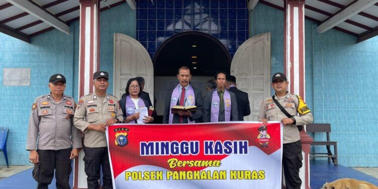 Kapolsek Pangkalan Kuras Sampaikan Pesan Kamtibmas dalam Minggu Kasih