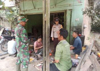 Polsek Langgam Perkuat Sinergitas TNI–Polri di Desa Segati