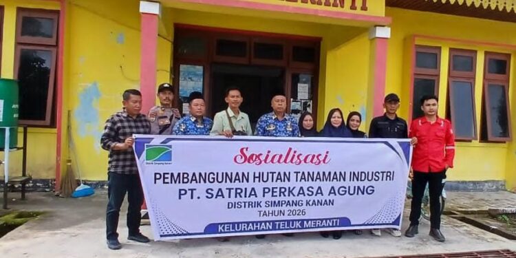 Polsek Teluk Meranti Dampingi Sosialisasi Karhutla dan Pembangunan HTI PT. SPA-KTH Sinar Merawang