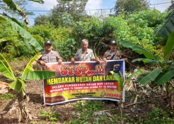Sosialisasi Maklumat Kapolda Riau dan Pencegahan Karhutla di Perkebunan Warga