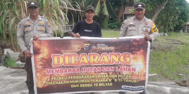 Cegah Karhutla, Polsek Kuala Kampar Sosialisasikan Maklumat Kapolda Riau ke Warga
