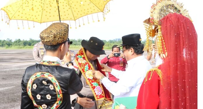 Kunjungi Aceh Singkil Pasca Bencana, Kapolda Aceh Disambut Kapolres Dan Forkopimda