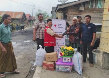 1 Rumah Terbakar Di Wih Tenang Uken, PMI Bener Meriah Gerak Cepat Salurkan Bantuan