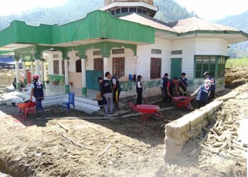 Opslih PMI Aceh Tengah Melakukan Pembersihan Mesjid Ridwan Kampung Rawe