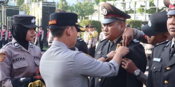 25 Personel Polres Aceh Tengah Terima Tanda Kehormatan Satyalencana Pengabdian