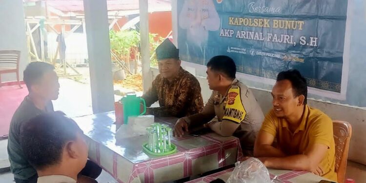 Polsek Bunut Gelar Jum’at Curhat, Dorong Warga Aktif Jaga Kamtibmas dan Cegah Karhutla